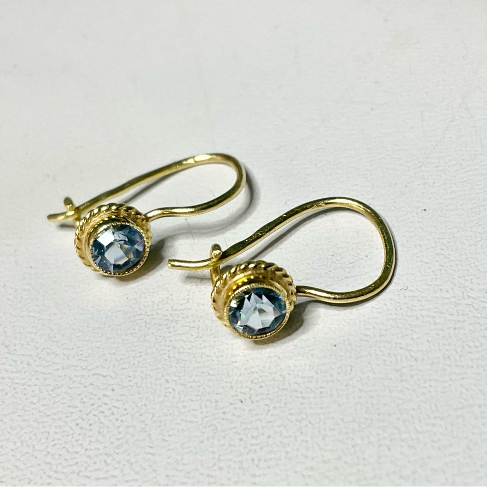 Vintage 18K 750 Solid Gold Earrings European Minimalist Blue Stones